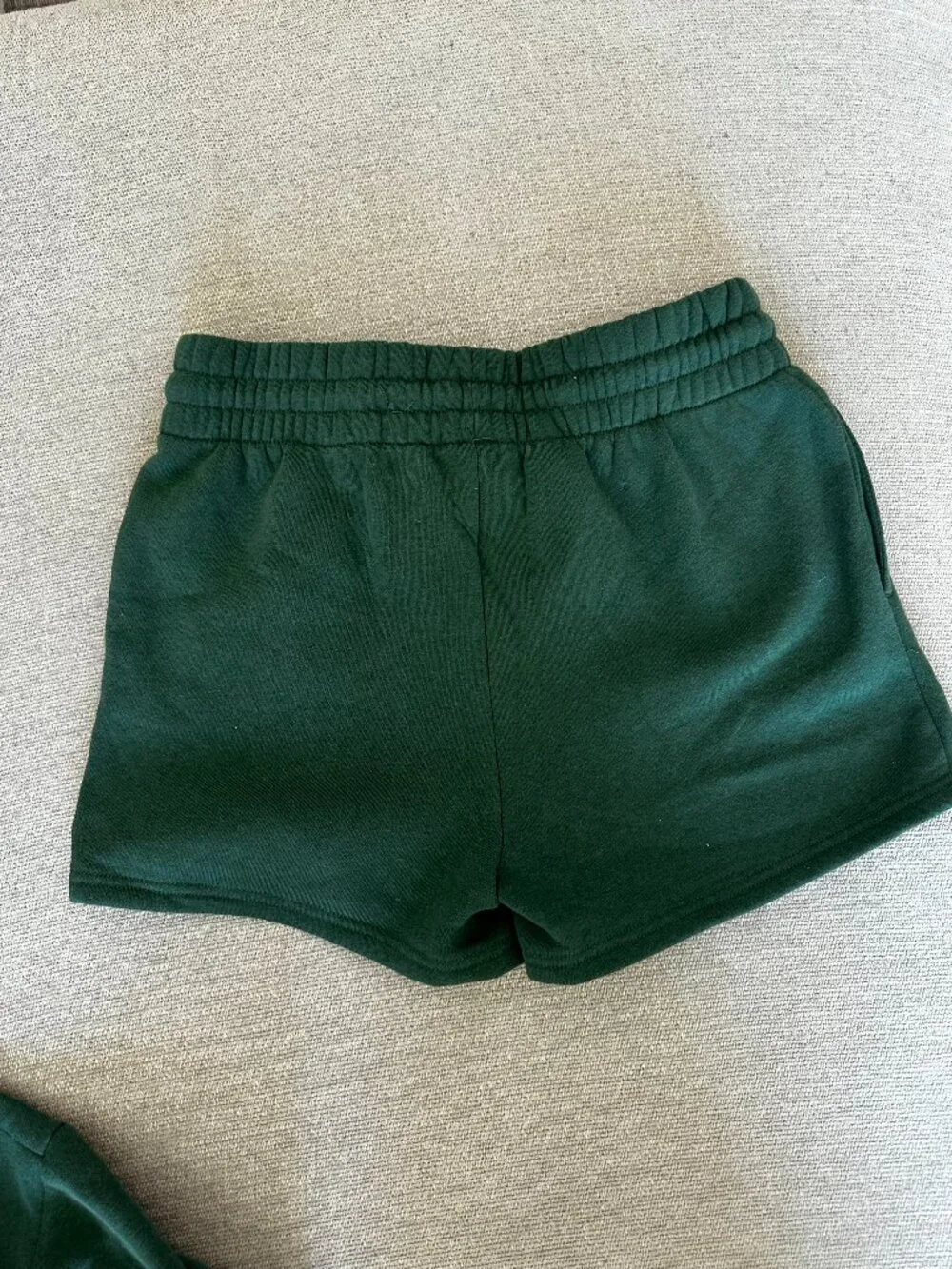 Alo Yoga Accolade Matching Set in Green 💚